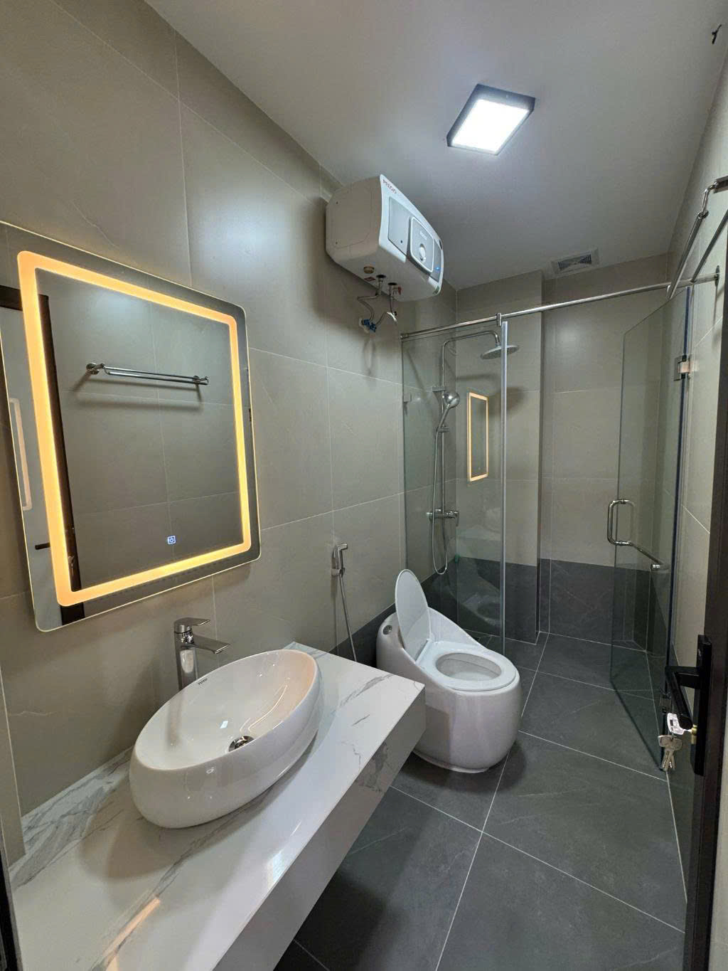 BÁN CH DÒNG TIỀN NGUYỄN ĐỨC CẢNH - HIỆU XUẤT CAO. 68m 6 Tầng Thang máy chỉ Hơn 15 tỷ